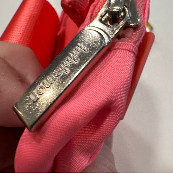 Lululemon Everywhere Belt Bag pink NWT Adjustable Strap - Picture 5 of 11